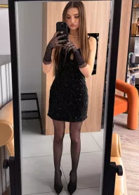 �����