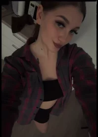 �����