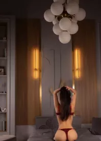 ����  