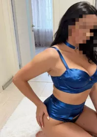 �����