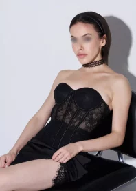 ����������