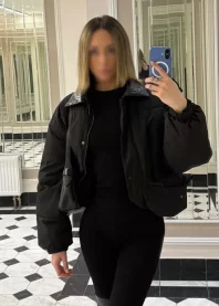 �����