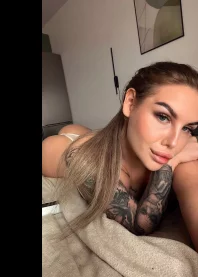 �����