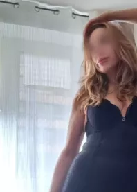 �����
