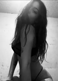 �����