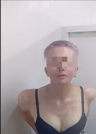 �����