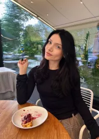 �����
