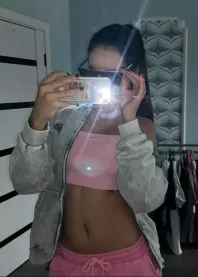 �����