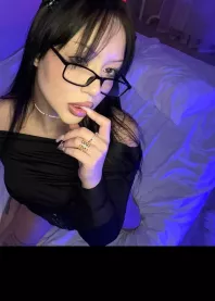�����