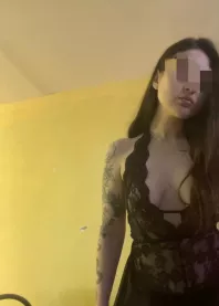 �����