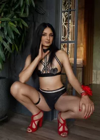 �����