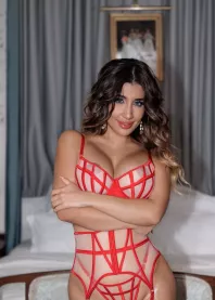 �����