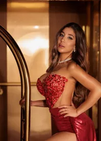 �����