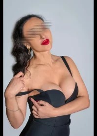 �����