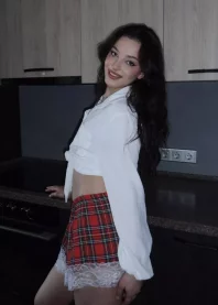 �����
