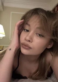 �����