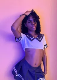 �����