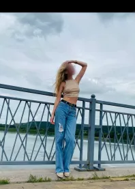 �����