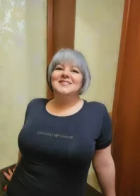 �����
