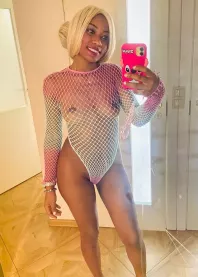 �����