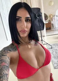 �����
