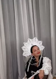 �����