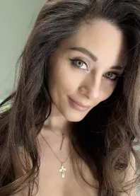 ����� ����