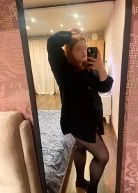 �����