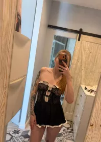 �����