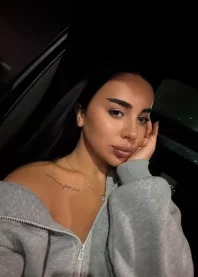 �����