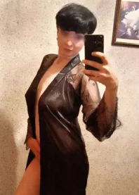 �����