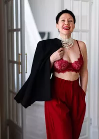 ���� Kinky Tantra