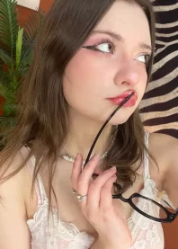 ��������