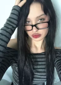 �����