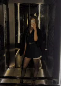 �����