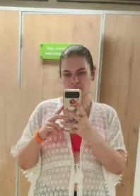 �����